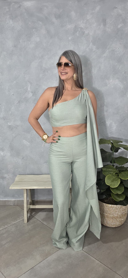 Asymmetrical elegant set